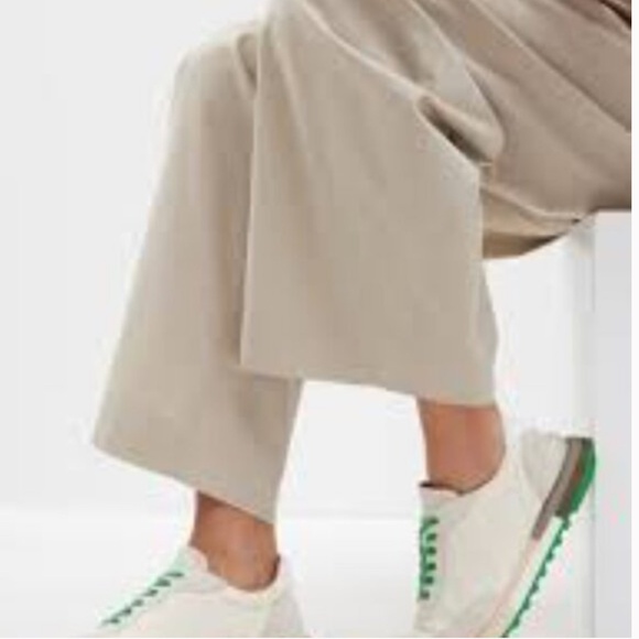 NEW The Row Owen Runner Sneakers Ivory/Green size 40 - Picture 1 of 8